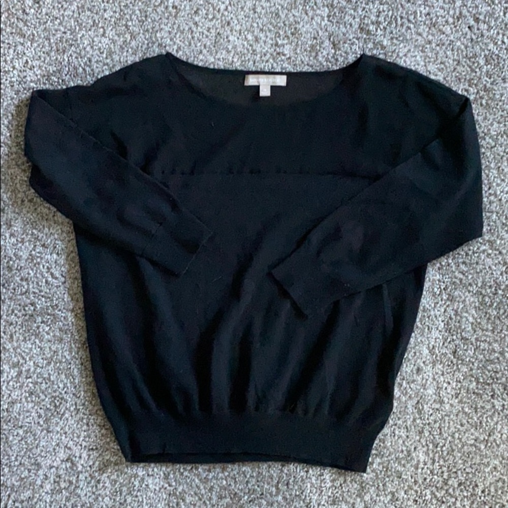 BE Sweater